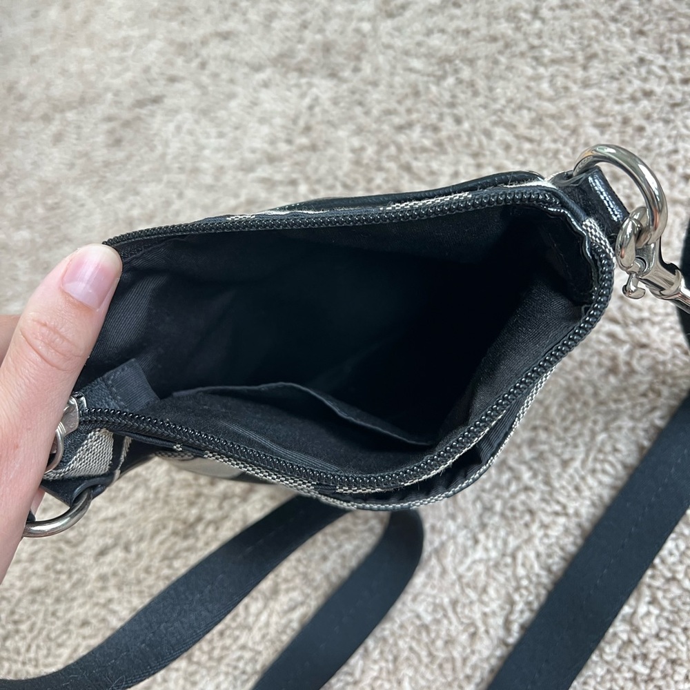 Coach black crossbody purse - Picture 4 of 4